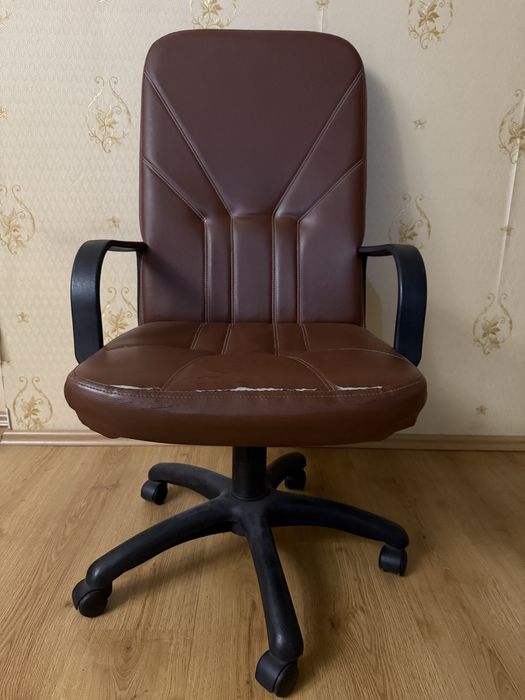 Продам кресло офисное