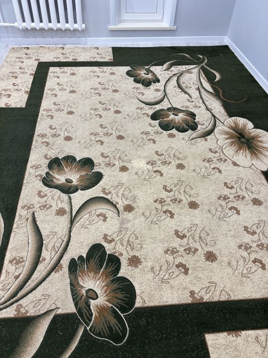 Продам ковер б/у