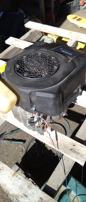Vând motor kohler courage 15 sv477s