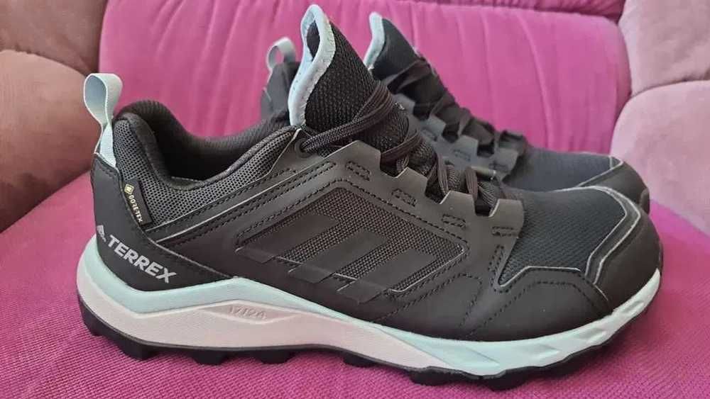 Adidasi trekking TERREX Agravic Traxion Gtx marimea 41 1/3 impecabili