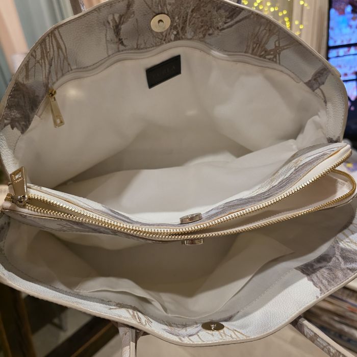 Furla - естествена кожа, голям размер