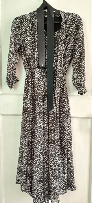 Продам платья женские от 5000 тенге