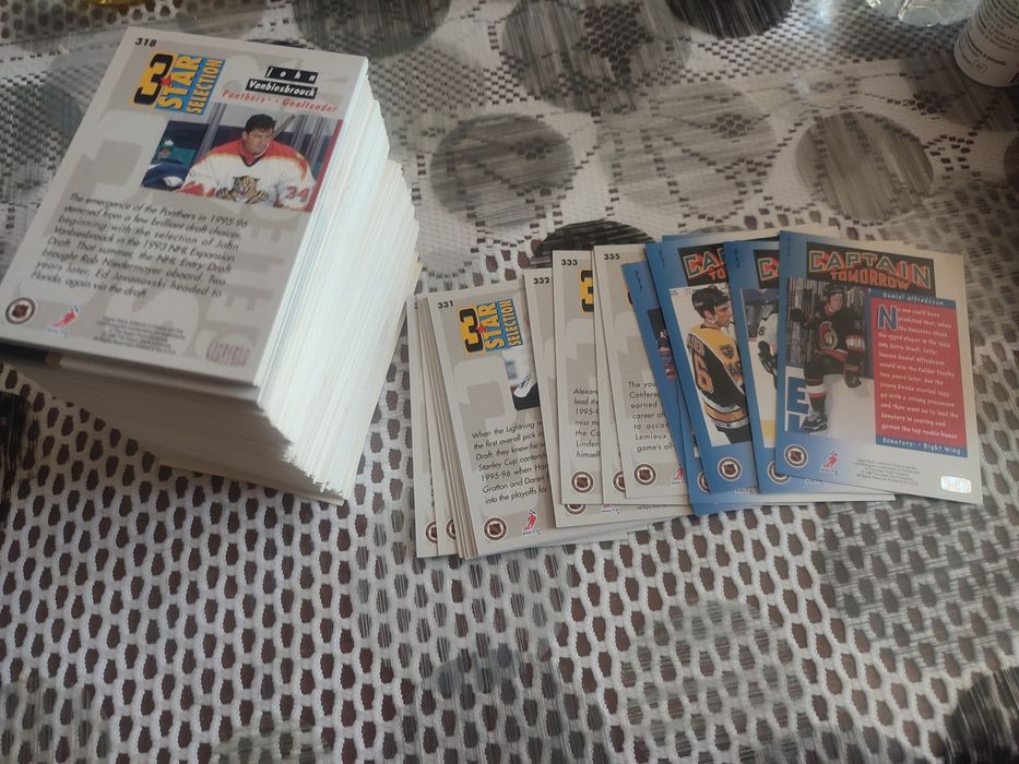 Картички на хокейсти сезон 96-97 !