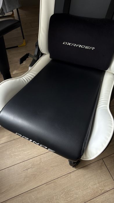 Продам игровой стул DXRACER