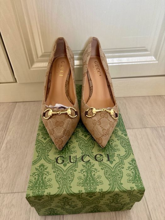 Продается новые туфли Gucci!