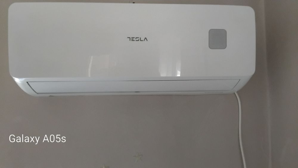 Vand urgent Aer conditionat Tesla 12000btu