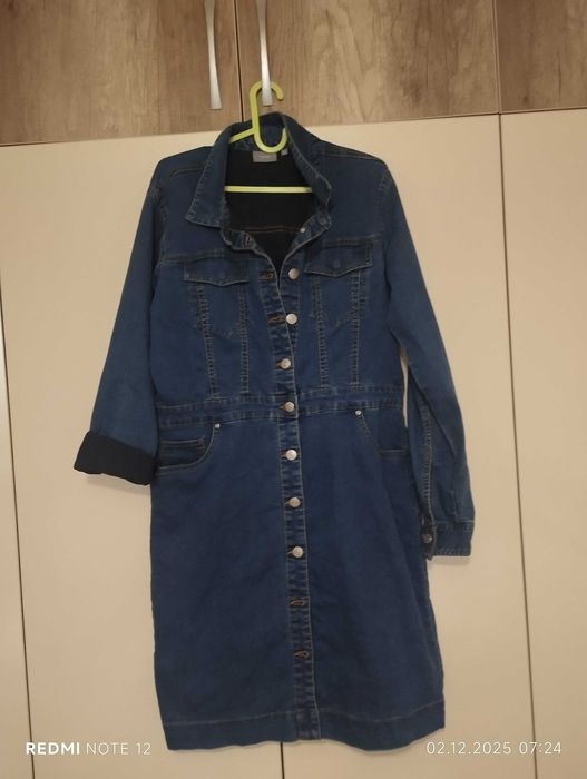 Страхотна дънкова рокля размер М