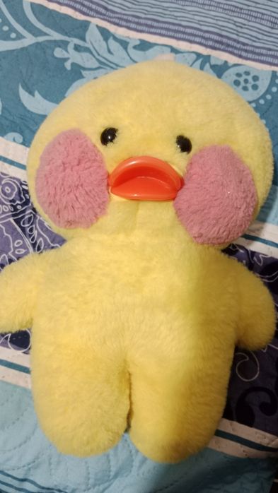 Продам,игрушки и книгу