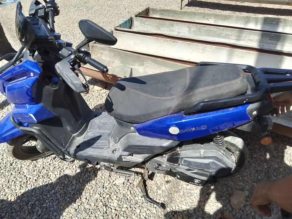 Skuter tank madeli