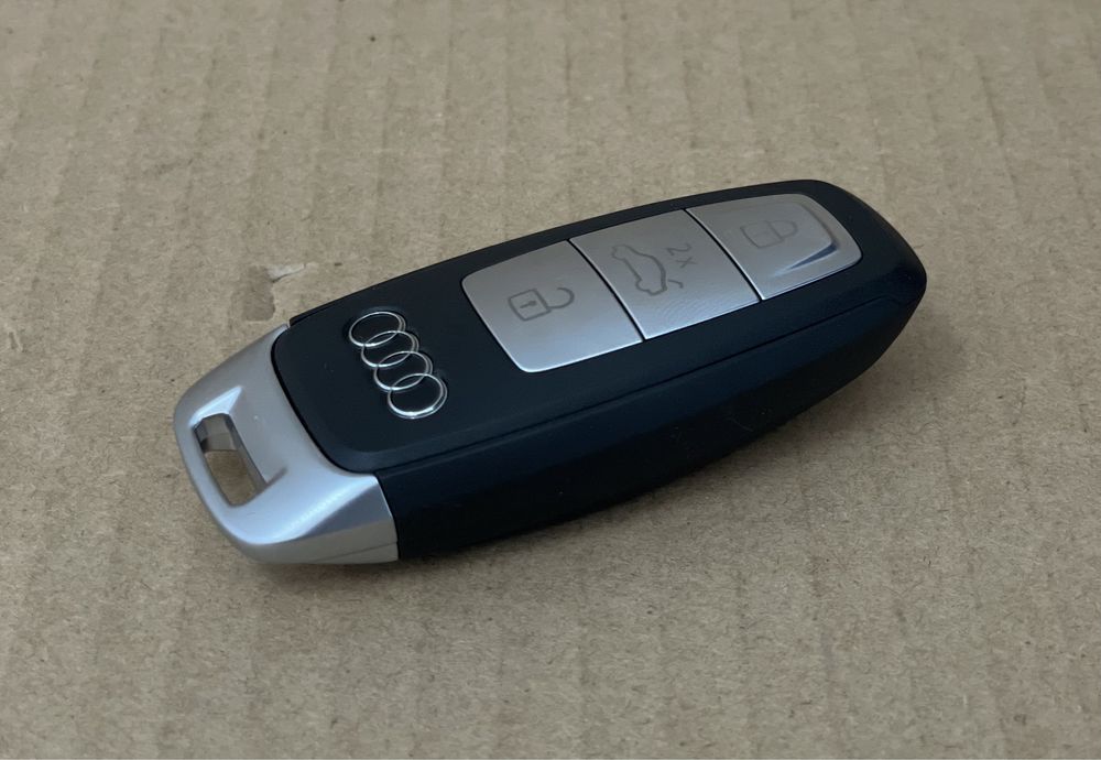 Ключ Audi 8Y0959754