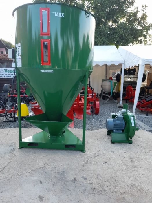 Смесител за фураж