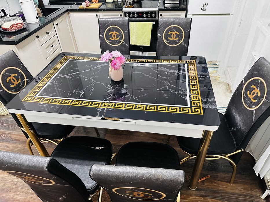 кухонный стол с 6 стулями