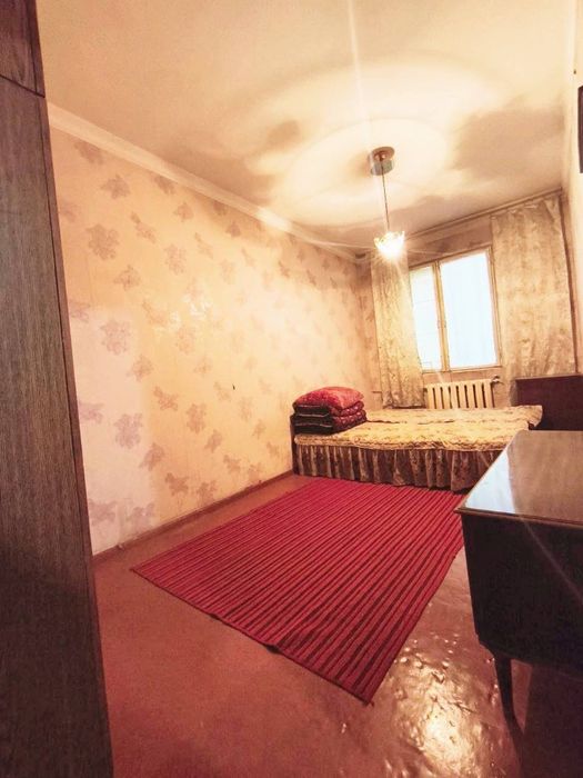 Продам чиланзар 11.  Двух комнатная.