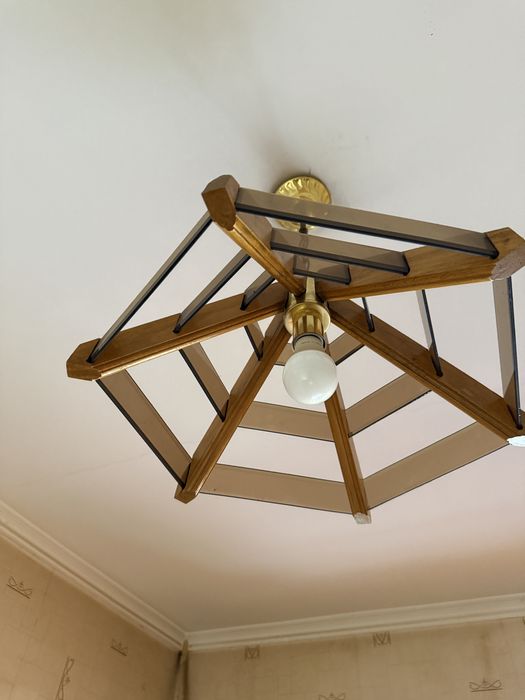 Продается люстра