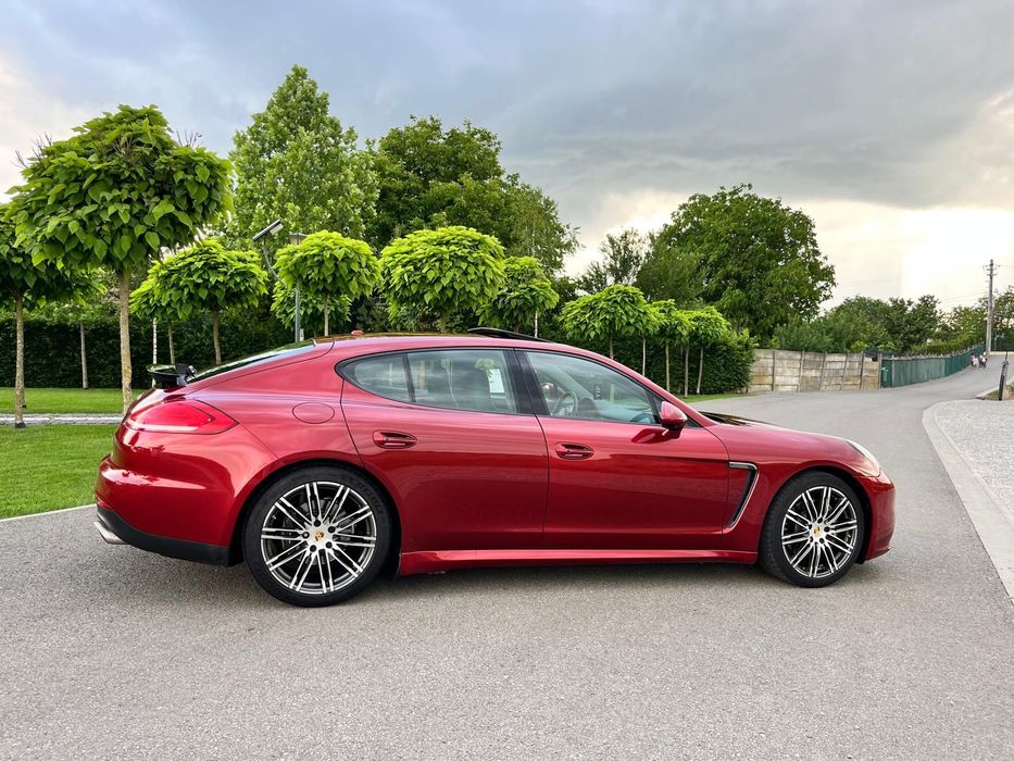 Porsche Panamera Porsche Panamera 3.6 !  Prețul este negociabil ! Accept și schimburi!