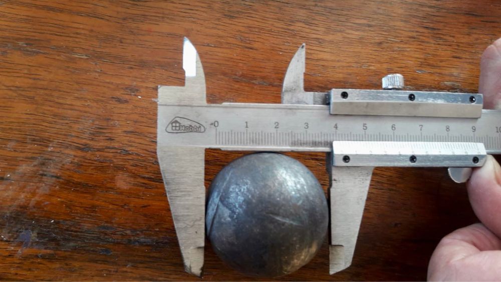 Шары мелющие помольные стальные