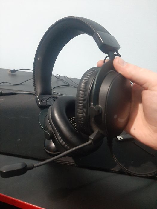 Продам наушники на ПК