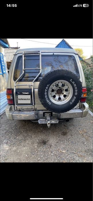 Mitsubishi pajero