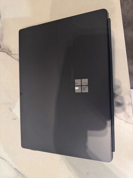 Microsoft Surface Pro 8 на windows . Сенсорный Ноутбук - планшет