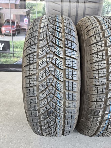 215/65/17 GOODYEAR 4бр