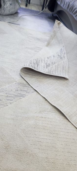 Продам ковер 2х3