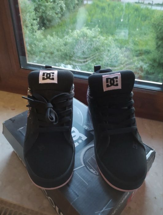 DC SHOES marimea 38
