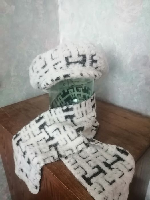 Шапка и шарф или манишка