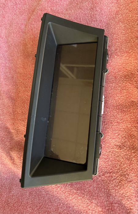 Продам магнитолу на BMW X5 E70