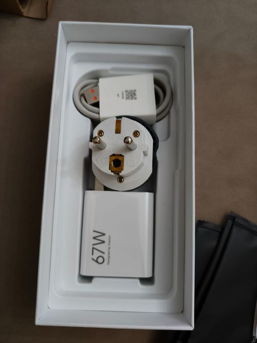 Продаю телефон Xiaomi Redmi 13 Note Pro