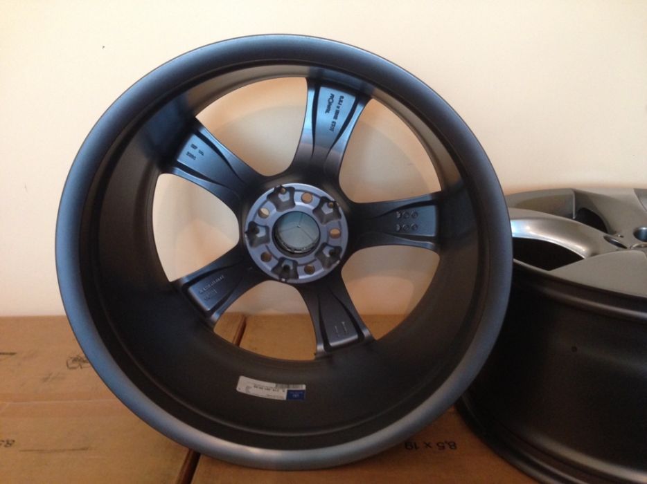 Оригинални джанти МЕРЦЕДЕС 19 АМГ MERCEDES ЦЛС Brabus CLS 63 AMG зимни