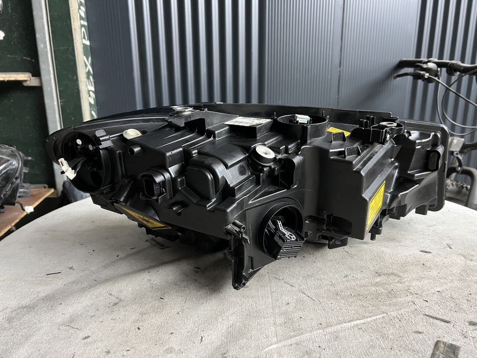Vand far stanga laser bmw seria 3 G20 G21