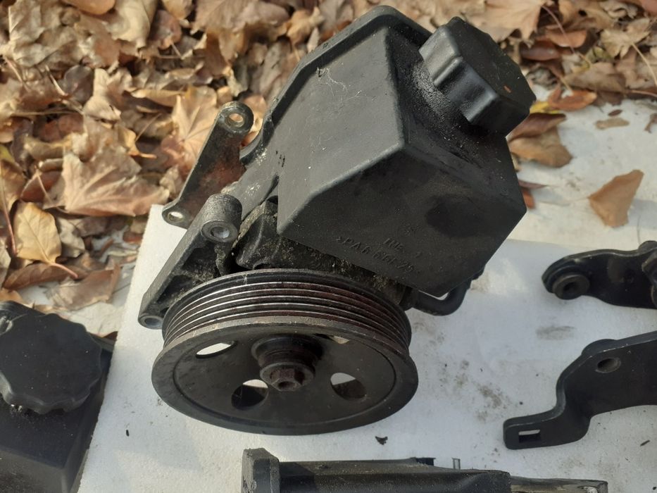 Хидравлични помпи Фолксваген Голф 3 , 4  ... 50 лева