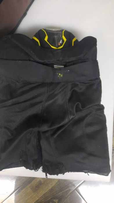 Шорты хоккейные, фирма BAUER