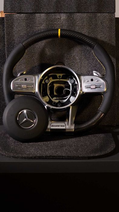 Волан Mercedes AMG – Жълт Шев Карбон