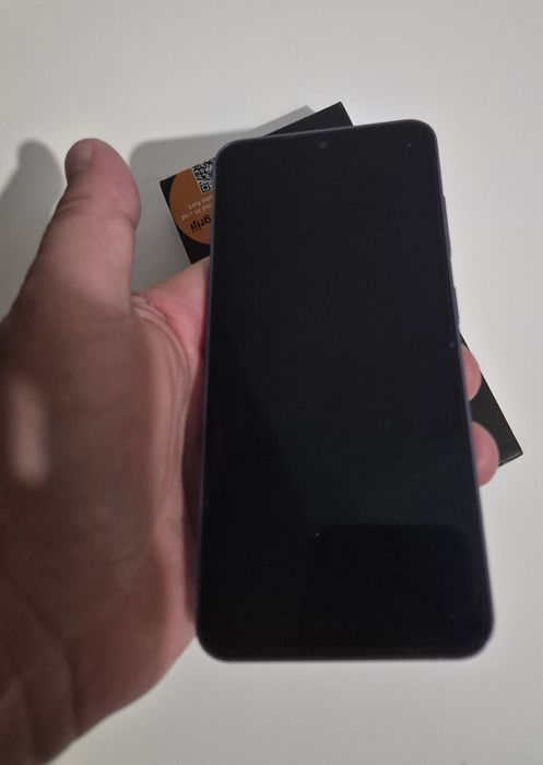 Vand Telefon Samsung S24 Cutie
Teleut cu folie si husa.
Telefonul vine impreuna cu cutia originala , Cablu, Husa si Folie + copie factura