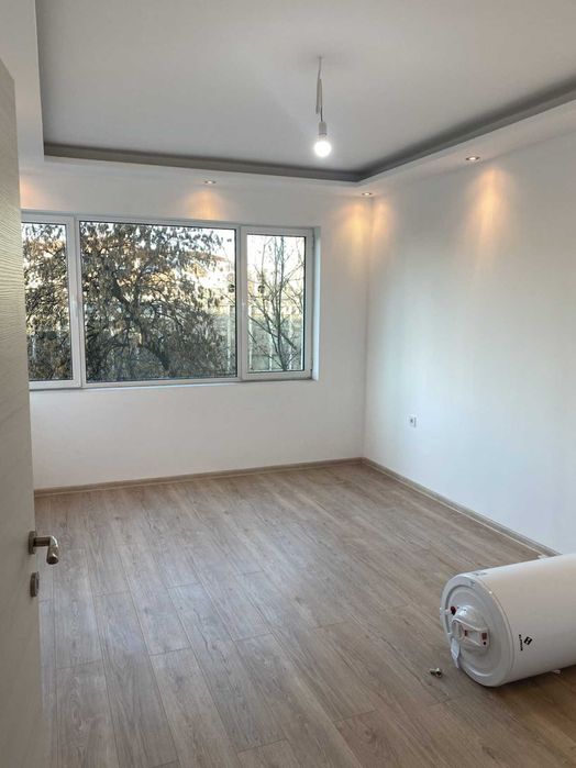 Продава се Тристаен апартамент в Пловдив, Кършияка - 71 кв.м за 2324 €/кв.м - Снимка #15