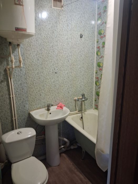 Продам квартиру К/Карьер д16/кв15