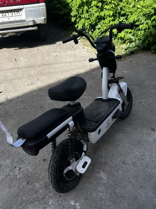 Электроскутер.