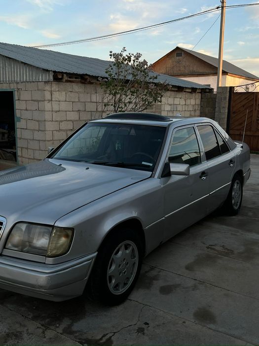 Mercedes-Benz w124