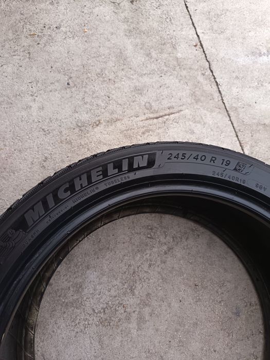 2бр. зимни гуми Michelin Pilot Alpin 5 размер 245/40r19