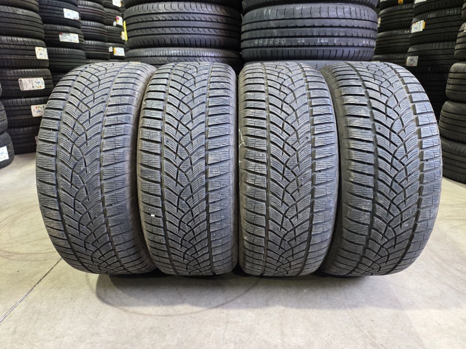 255/45/20 Goodyear 4бр
