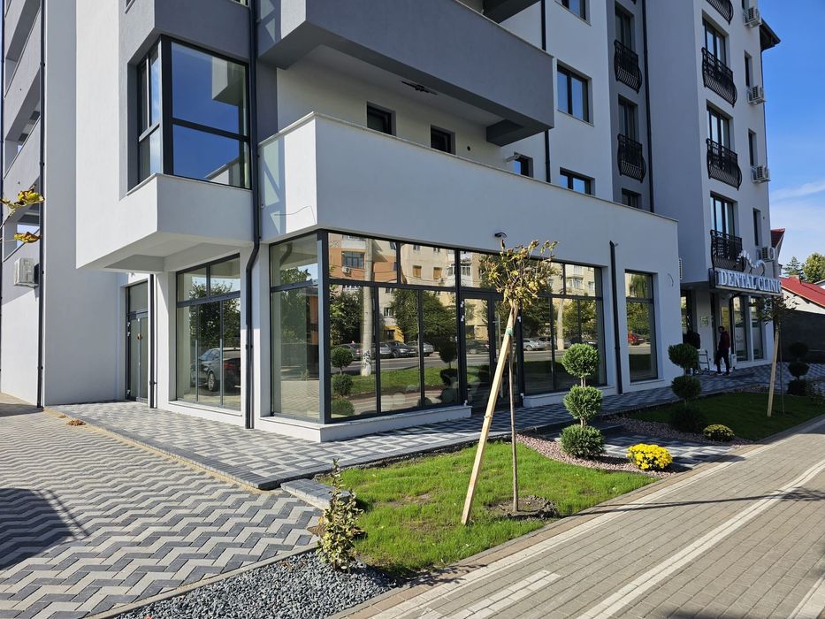 Inchiriez spatiu comercial