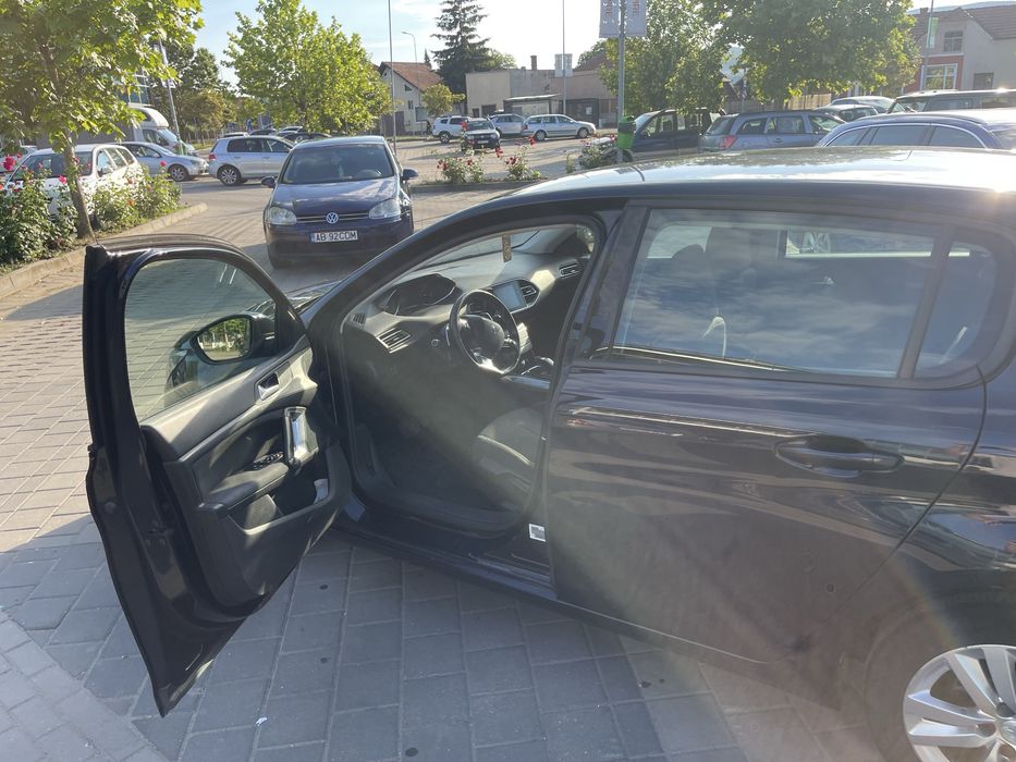 Peugeot 308 1,2 turbo benzina automat
