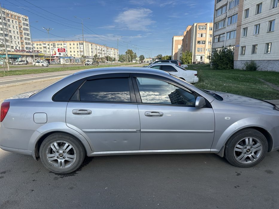 Продам автомобиль Chevrolet Lacetti