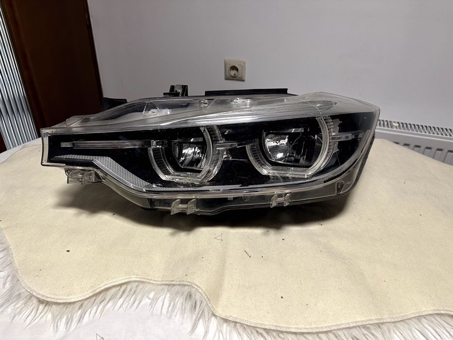 Ляв и десн фар за BMW 3er F30 LCI LED