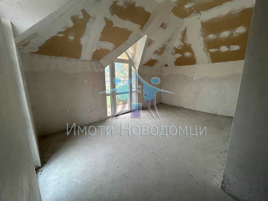 Тристаен, Шумен, Гривица