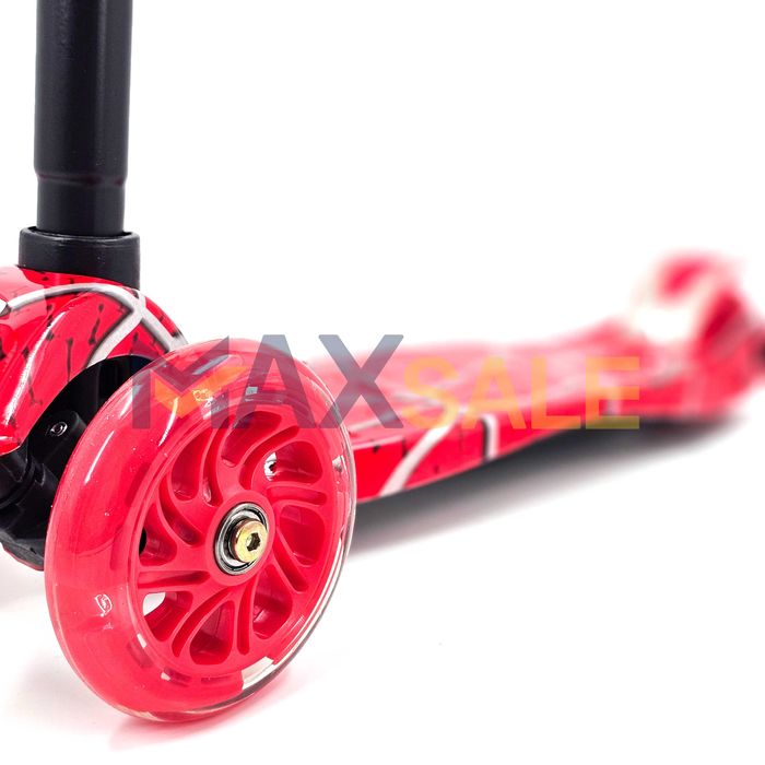 Детска тротинетка 3 светещи колела Спайдърмен червена триколка скутер