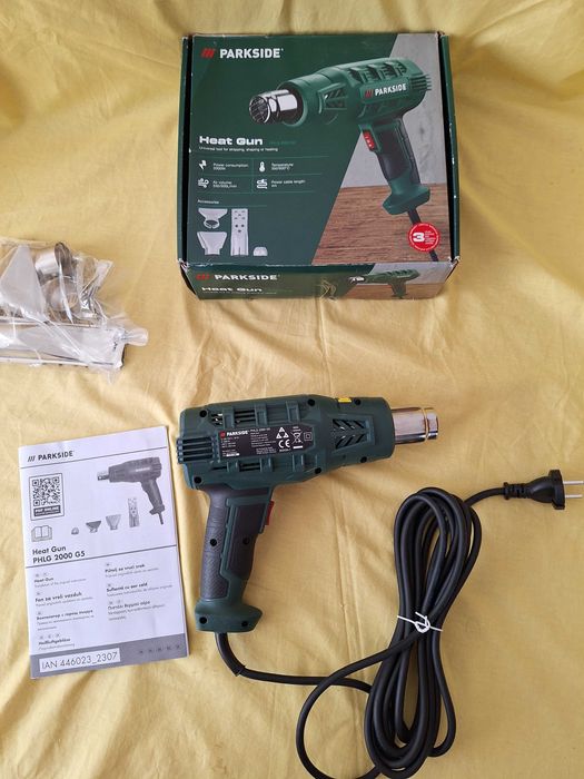 Pistol cu aer cald Parkside, cu accesorii, 200w, doua trepte aer