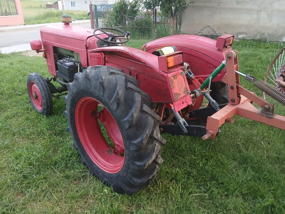 Tractor Antonio Carraro