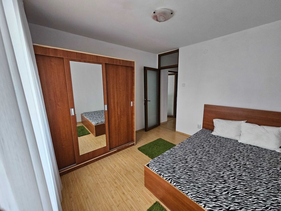 Chirie Apartament 3 camere Dristor Str. Laborator